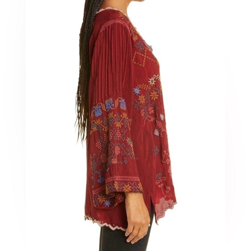 Johnny Was Floral Bird Embroidered Long Bell Sleeve V-neck Top Size Small - Picture 2 of 11